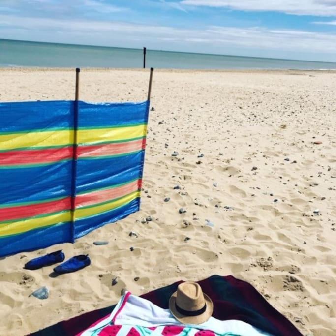 Barley Break - Beach Cottage Lessingham Екстериор снимка